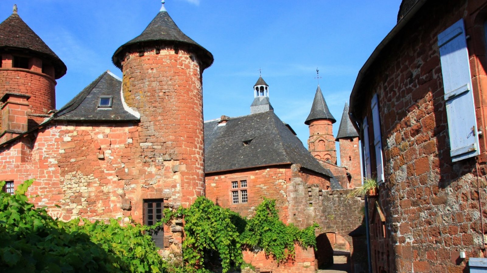 LES PLUS BEAUX VILLAGES DE FRANCE